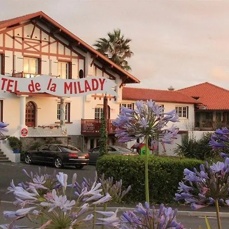 فندق De La Milady