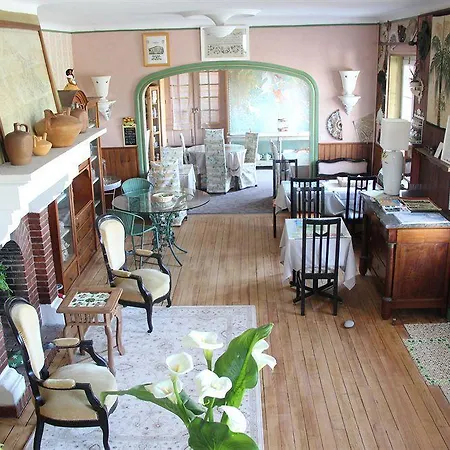 De La Milady فندق بياريتز